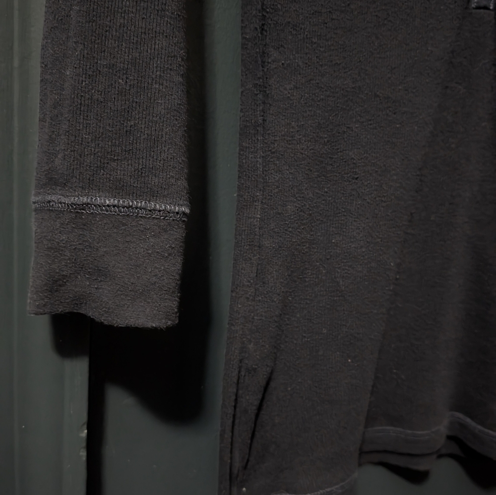 Hollister Y2K Henley  3/4 Sleeve - Picture 6 of 6